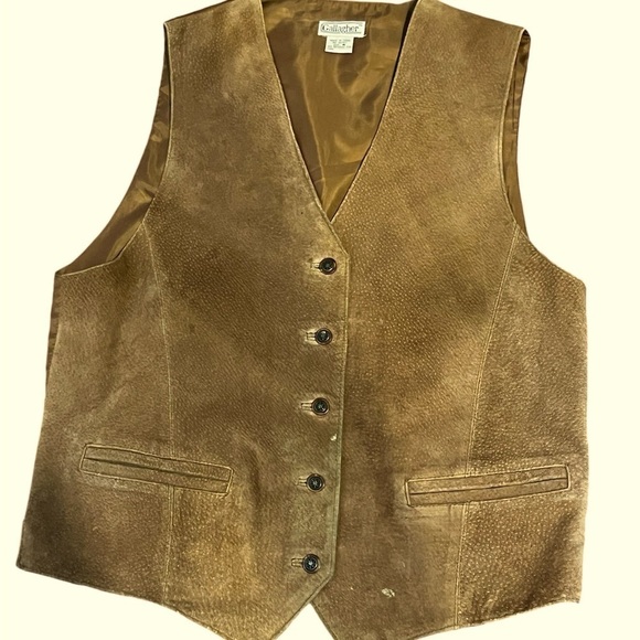 Vintage Ladies Suede 100% Leather Camel Vest Size Medium Fits like a Large - Picture 1 of 8